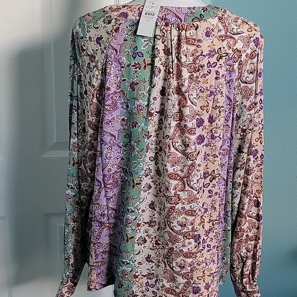 Floral Blouse - Picture 4 of 4